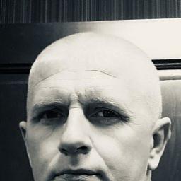  Денис