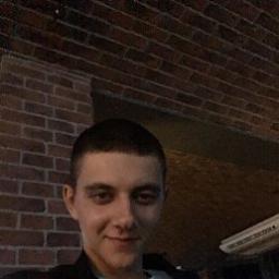  Артём
