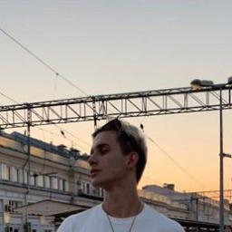  Максим