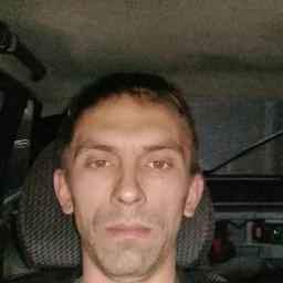  Анатолий