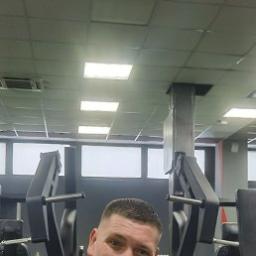  Антон