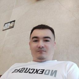  Максим