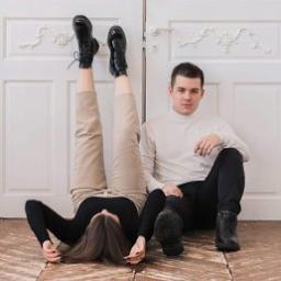  Денис