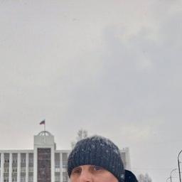  Женя