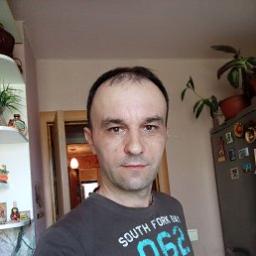  Максим