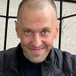  Андрей