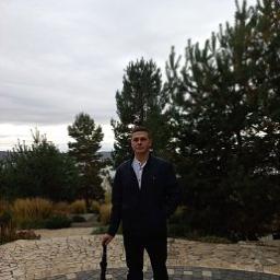  Олег