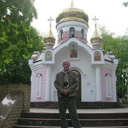  Евгений