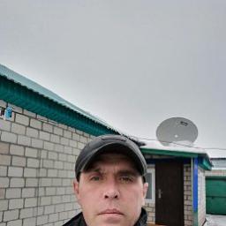  Максим