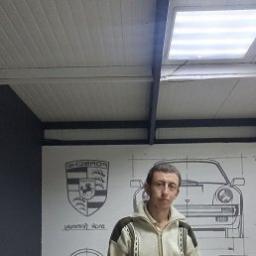  Денис