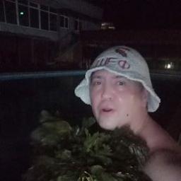  Евгений