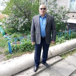  Евгений