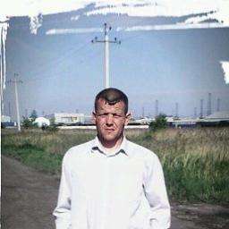  Артём