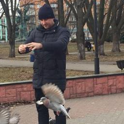  Денис