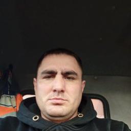  Аркадий