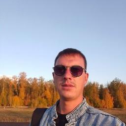  Максим