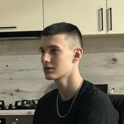  Сергей