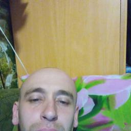  Антон