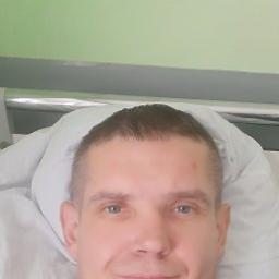  Денис