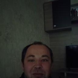  Максим