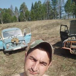  Анатолий