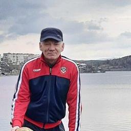  Сергей