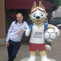  Блондин