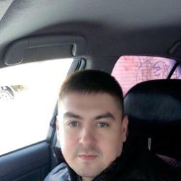  Артем