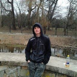  Рустем