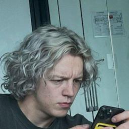  Андрей