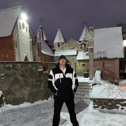  Денис