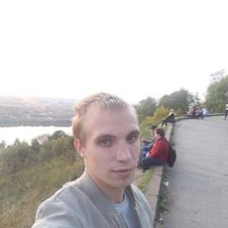  Артем