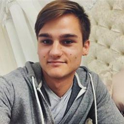  Роман