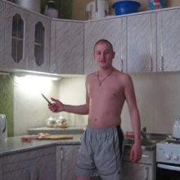  Денис