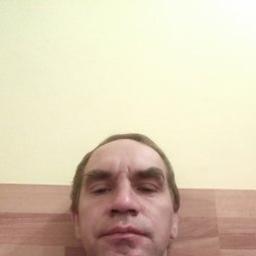  Максим
