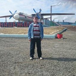  Анатолий