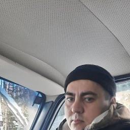  Денис