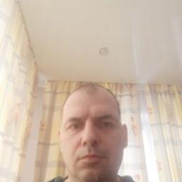  Денис