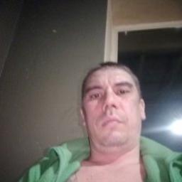  Лёня