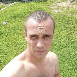  Евгений