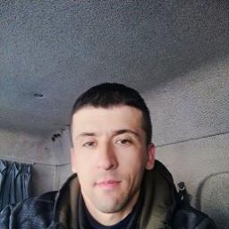  Али