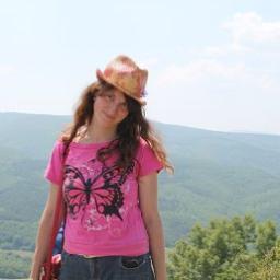  Полина