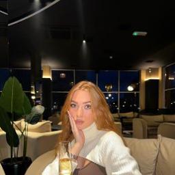  Марина