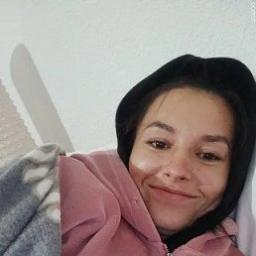  Яна