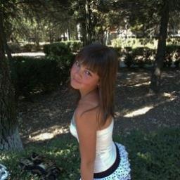  Anya