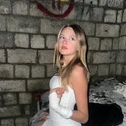  Александра