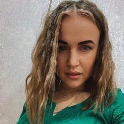  Алина