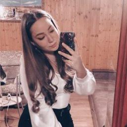  Полина