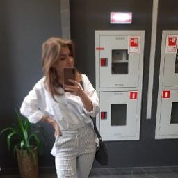  Надя