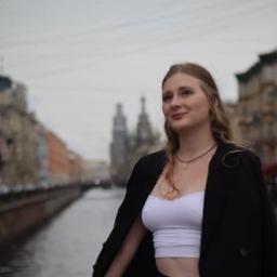  Анна Комарова